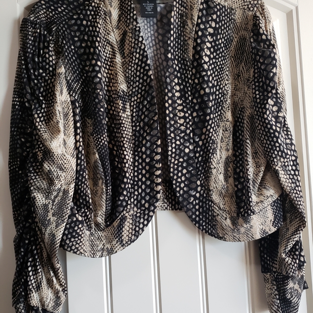 Short jacket